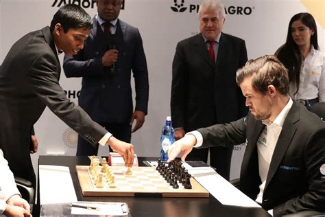 Rameshbabu Praggnanandhaa Defeats Chess World Champion Magnus Carlsen - The New York Times