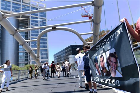 Families Of Fallen Israeli Soldiers, Hostages In Gaza Hold 3-day March ...