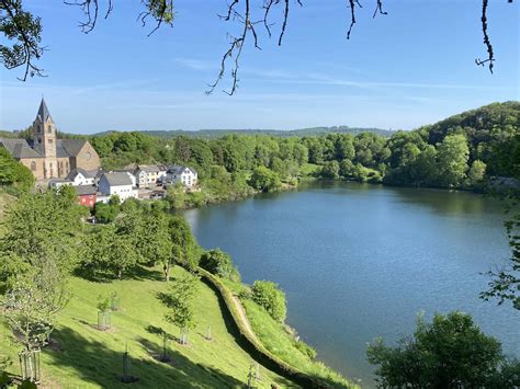 Klein aber fein - das Ulmener Maar - MeineEifel