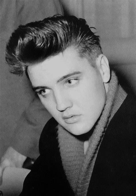 20 Stunning Portraits of a Young and Handsome Elvis Presley in the ...