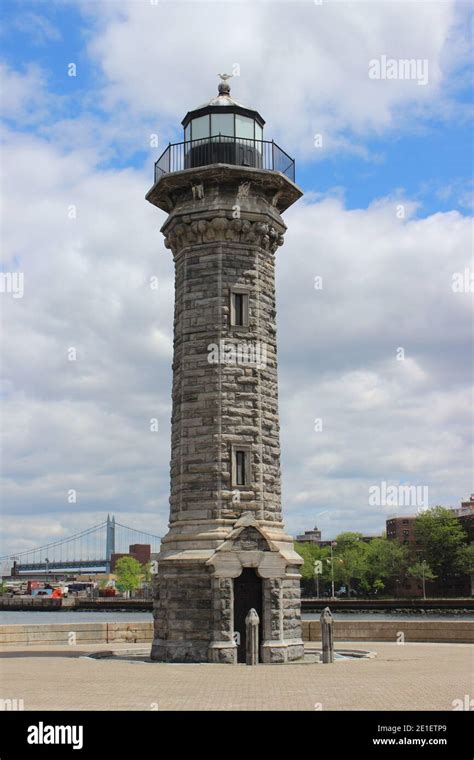 Lighthouse, Roosevelt Island, New York Stock Photo - Alamy