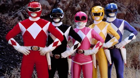 '90s Kids Lose Their Minds as the Mighty Morphin Power Rangers Reunite ...