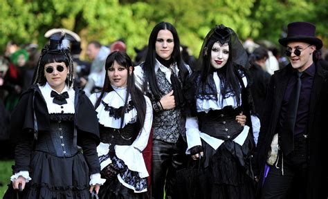 10 Festivals Celebrating The Gothic Subculture - Sherpa Land