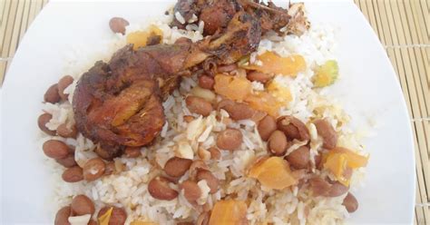 Cocina casera República Dominicana: Arroz blanco con habichuelas, carne de pollo guisada ...