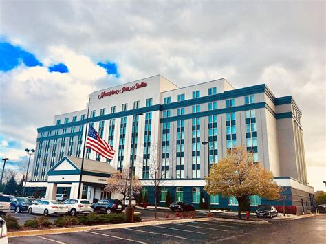 HAMPTON INN® & SUITES CHICAGO-NORTH SHORE/SKOKIE - Skokie IL 5201 Old ...