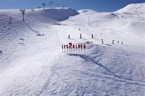 Ski Pass Prices in Les 2 Alpes | Save Money on Lift Passes | See2Alpes.com