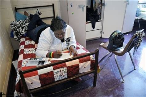 For young homeless, many challenges, few resources | MPR News