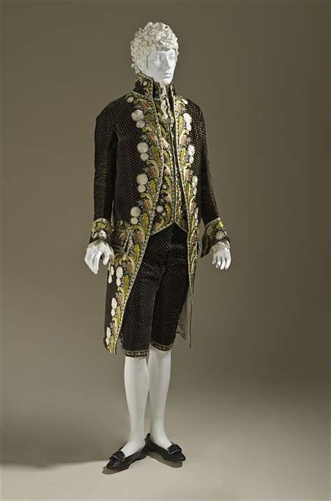 Suit 1800, European, Made of silk and velvet. Not gonna lie, I wish men ...