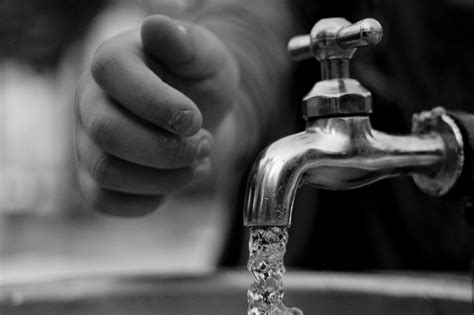 Shocking Study Reveals That Nearly All USA Tap Water Is Contaminated With Plastic