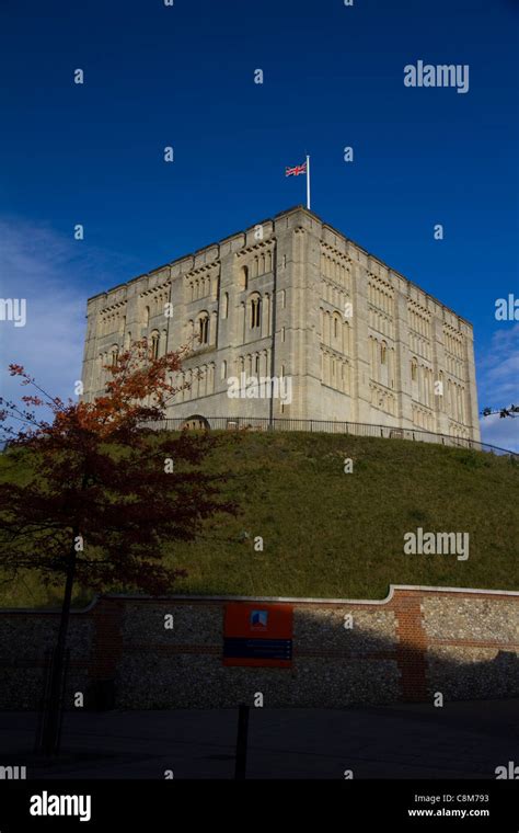 Norwich castle hi-res stock photography and images - Alamy