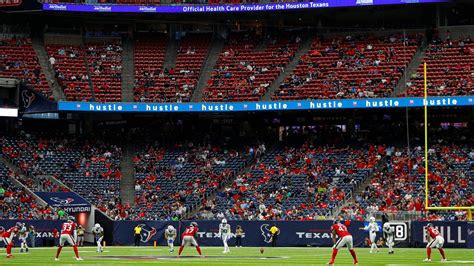 Colts vs. Texans: Colts showed up in Houston, but not many fans did