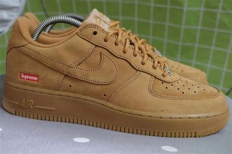 ᐉ Primeras imágenes de las Supreme x Nike Air Force 1 Low ‘Flax’ - Zapas News