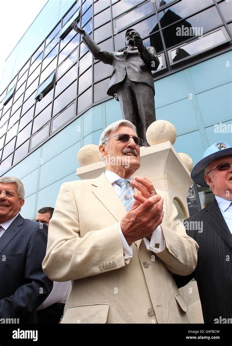 Soccer - Jimmy Hill Statue Unveiling - Ricoh Arena Stock Photo - Alamy