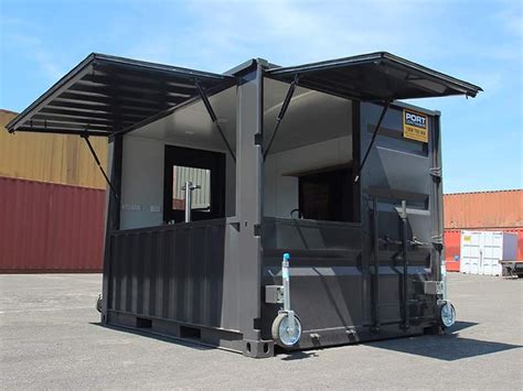 Portable Shipping Container Bar | Container bar, Shipping container, Container cafe