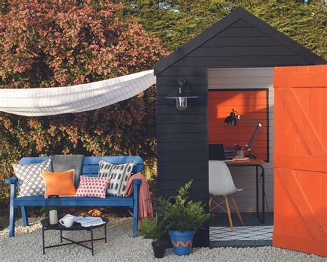 13 striking shed paint ideas for a speedy garden update | Real Homes