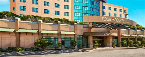 YVR Airport Hotel | Four Points by Sheraton Vancouver Airport