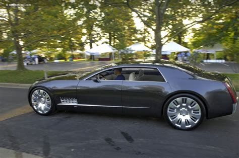 2003 Cadillac Sixteen Concept Image. Photo 16 of 54