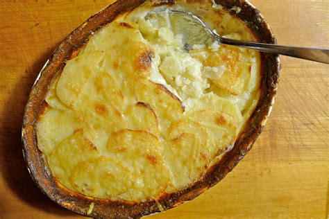 Classic Gratin Dauphinois (Potato Gratin) – coolcookstyle