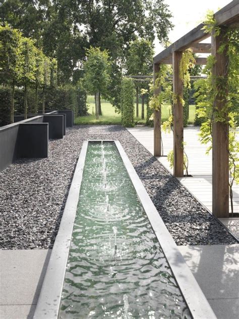 Landscape Design Ideas: Modern Garden Water Features - Design Milk