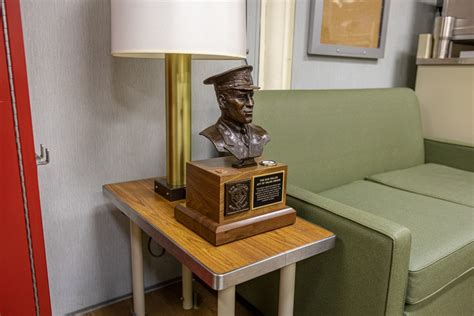 DVIDS - Images - Bob Feller Bust Presentation to crew of USS Cooperstown (LCS 23) [Image 7 of 10]