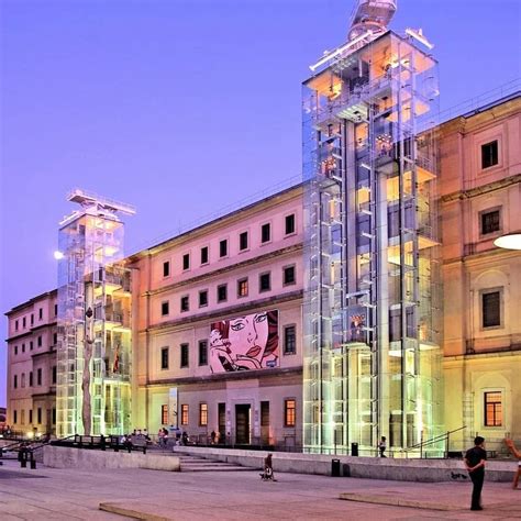 El Reina Sofía, un museo con mucha historia - Hablamos, Spanish School