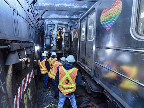 New York subway disruption continues following Thursday collision (updated) - Trains