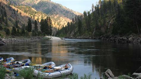 Main Salmon River, Relaxing Whitewater Rafting Trip