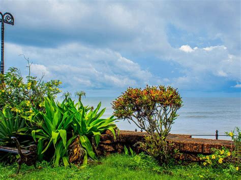 Payyambalam Beach in Kannur | Beaches in Kannur | kannur Kerala Beach ...