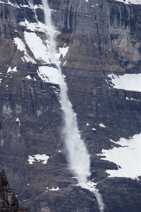 Snow avalanche, Alberta. (vertical) – Geology Pics