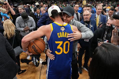 Seth Curry loves his brother ... and competing against him - NetsDaily