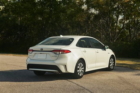 2020 Toyota Corolla Hybrid Review - PRNDL by Jordan Golson