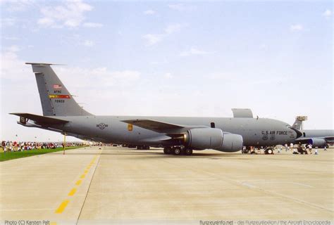 Boeing KC-135 Stratotanker - Specifications - Technical Data / Description