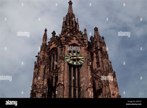 Frankfurt cathedral hi-res stock photography and images - Alamy