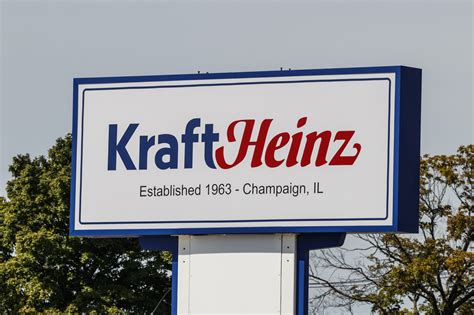 Kraft Heinz Stock Slips After Mixed Results, Downbeat Forecast