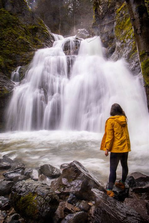 Waterfalls around Mt.Shasta in 2020 | California waterfalls, Waterfall ...