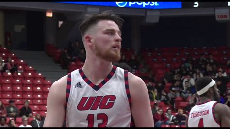 '18 - '19 UIC Flames Men's Basketball Hightlight Tape - YouTube