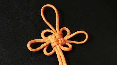 How To Tie A Decorative Chinese Good Luck Knot With Paracord - YouTube