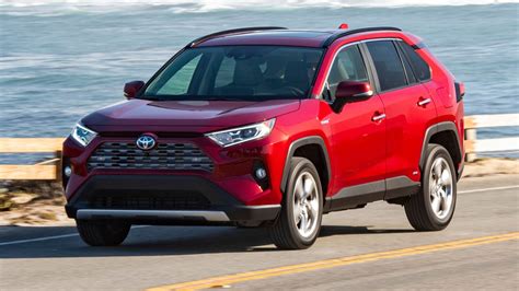 2019 Toyota RAV4: Choosing the Right Trim - Autotrader