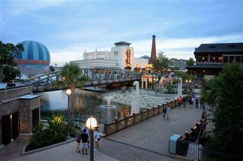 Florida's Incredible Theme Parks and Amusement Parks