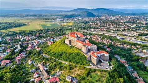 Ukraine’s Zakarpattia region looks to historic Czech links for investment - Emerging Europe