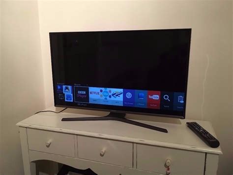 Samsung 32inch full HD SMART LED TV. 2 years old. Excellent condition ...