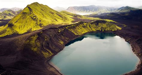 iceland mountains 4k ultra hd wallpaper | National geographic wallpaper, Iceland landscape ...