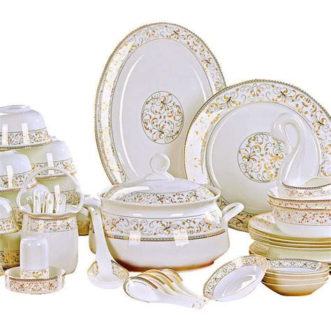 Vaisselle (Assiettes, plats) de luxe en ceramique de porcelaine, style ...