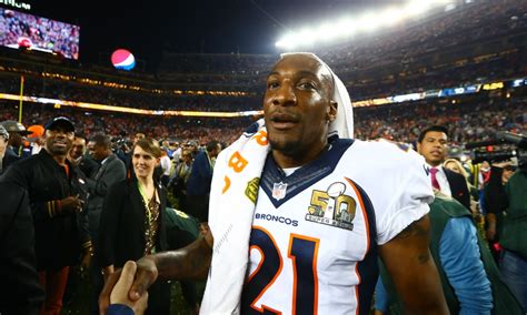 Aqib Talib uses Super Bowl 50 win to recruit Ndamukong Suh on Twitter