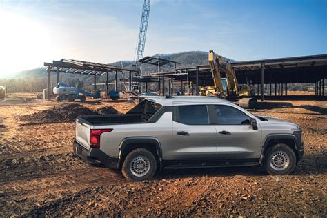 Chevrolet shows off the 2024 Silverado EV, its first electric pickup - Science News