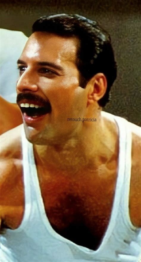 Freddie Mercury Live Aid 1985 ♥️ in 2022 | Freddie mercury, Rockstar ...