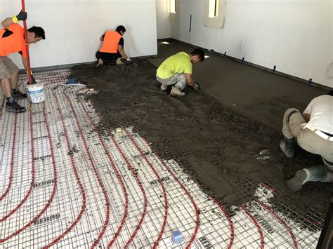 Choosing the correct screed installation technique