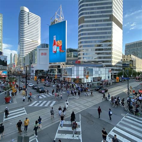 Yonge Dundas Square | CityDays