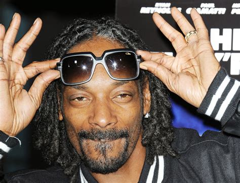 WELCOME TO DAYO PETER's BLOG: Snoop Dogg crowned Instagram's most active celebrity user beating ...