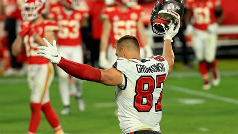 Rob 'Gronk' Gronkowski announces retirement from Buccaneers, NFL on ...